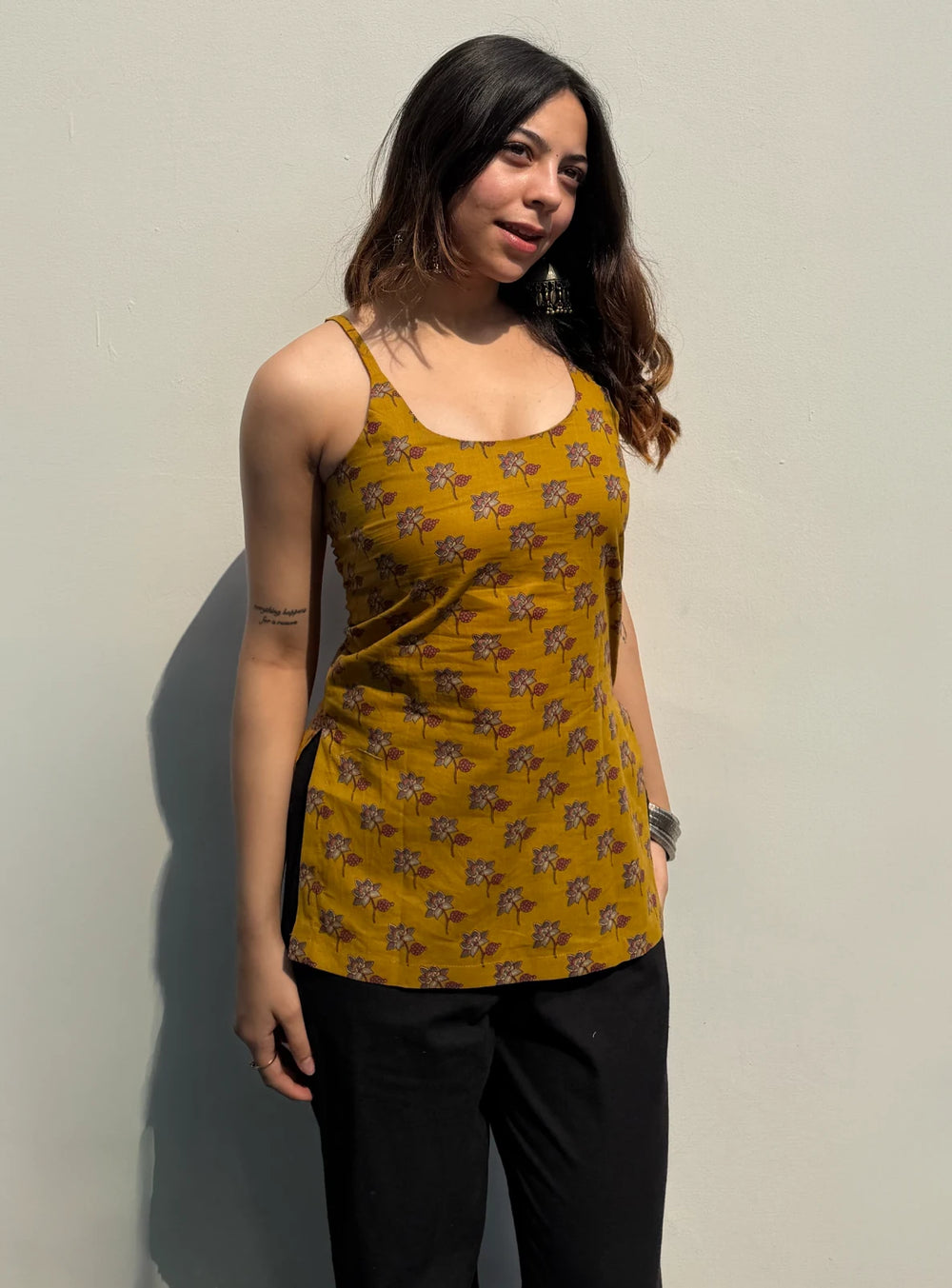 Beutiful Sleevless Kurti