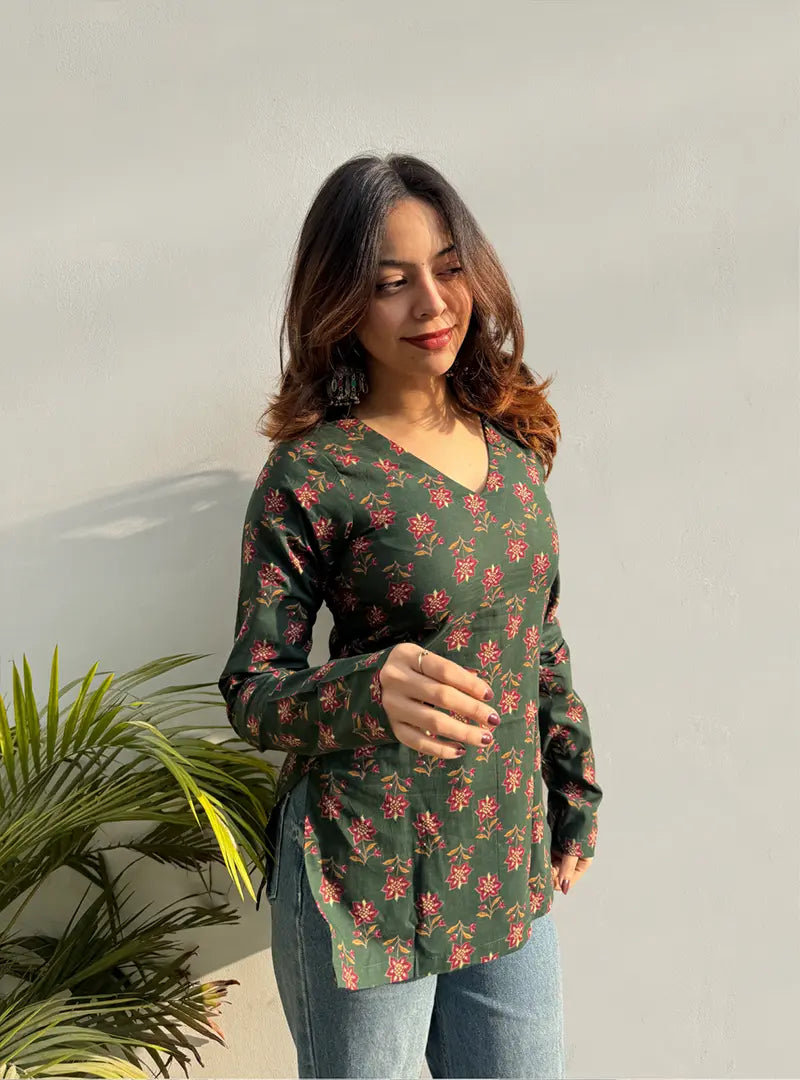 Bestselling V Neck Full Sleevs Kurti