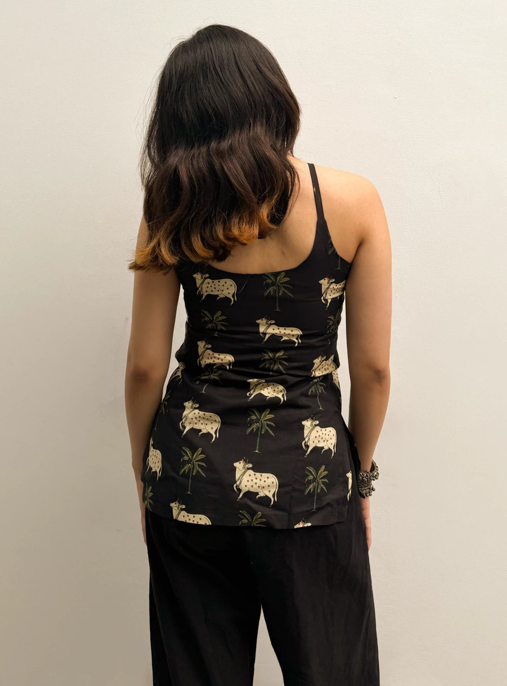Classy Sleevless Kurti
