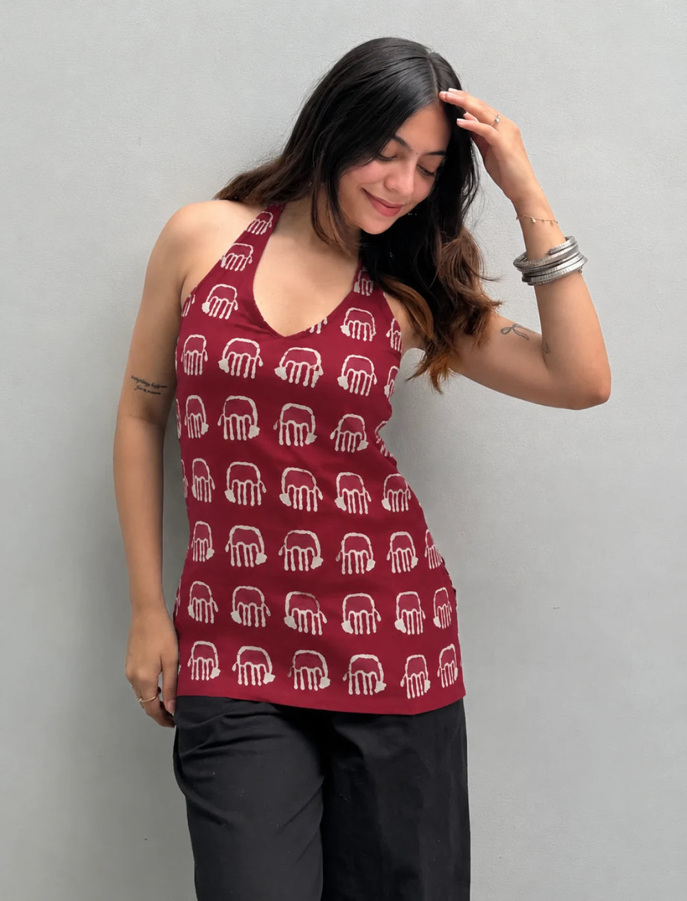 Lovely Halter Neck Sleevless Kurti