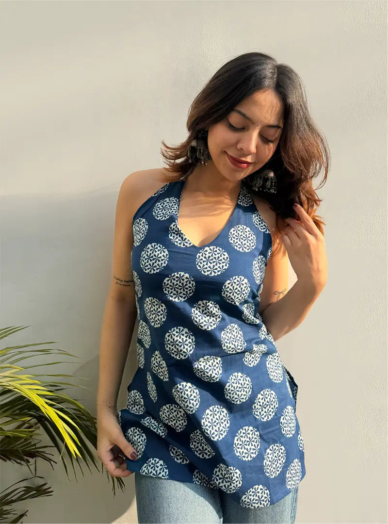 Trendy Halter Neck Sleevless Kurti