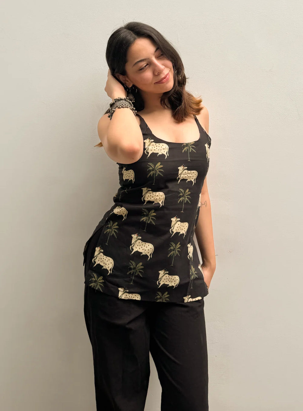 Classy Sleevless Kurti