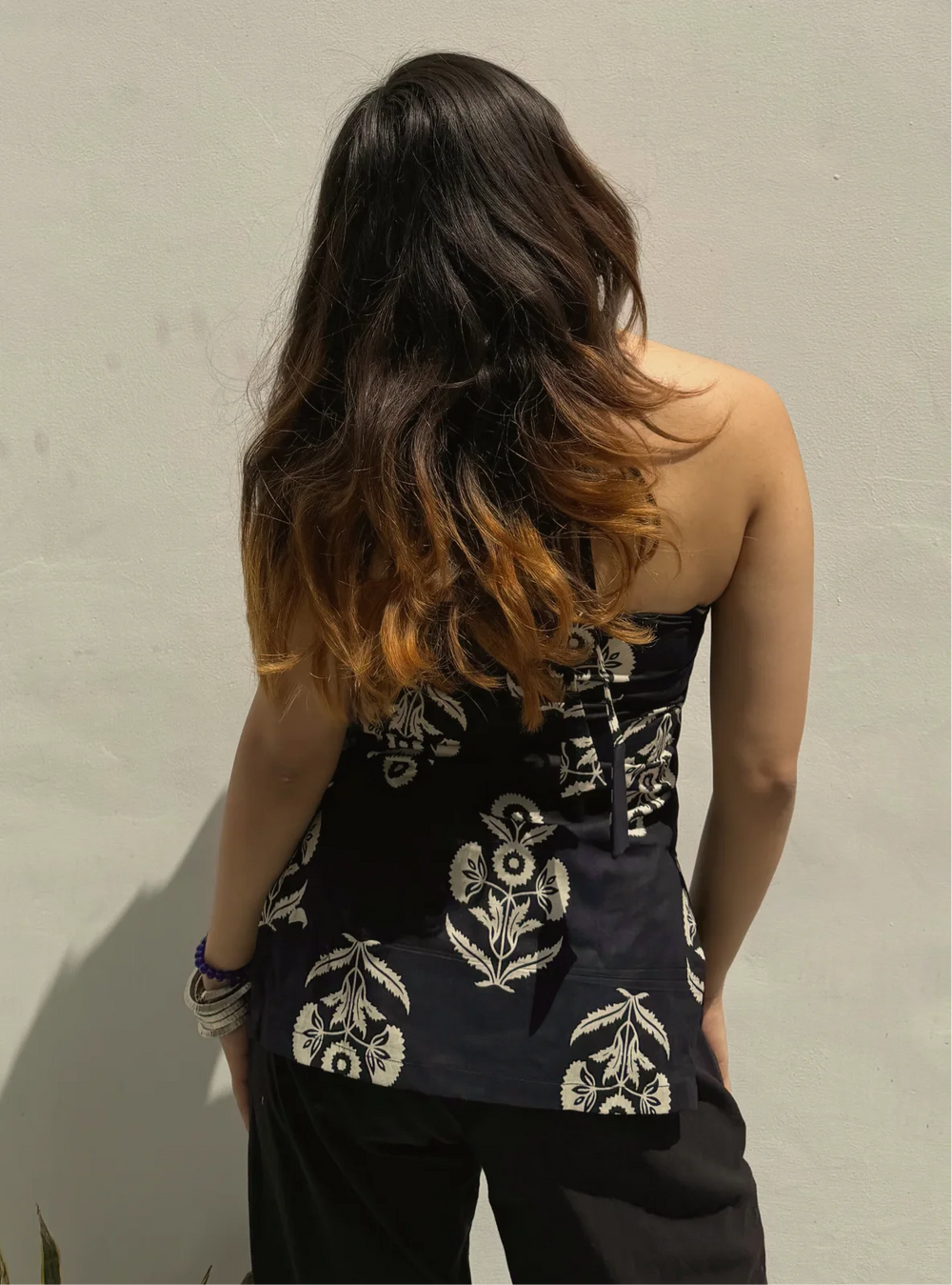 Classy Halter Neck Sleevless Kurti