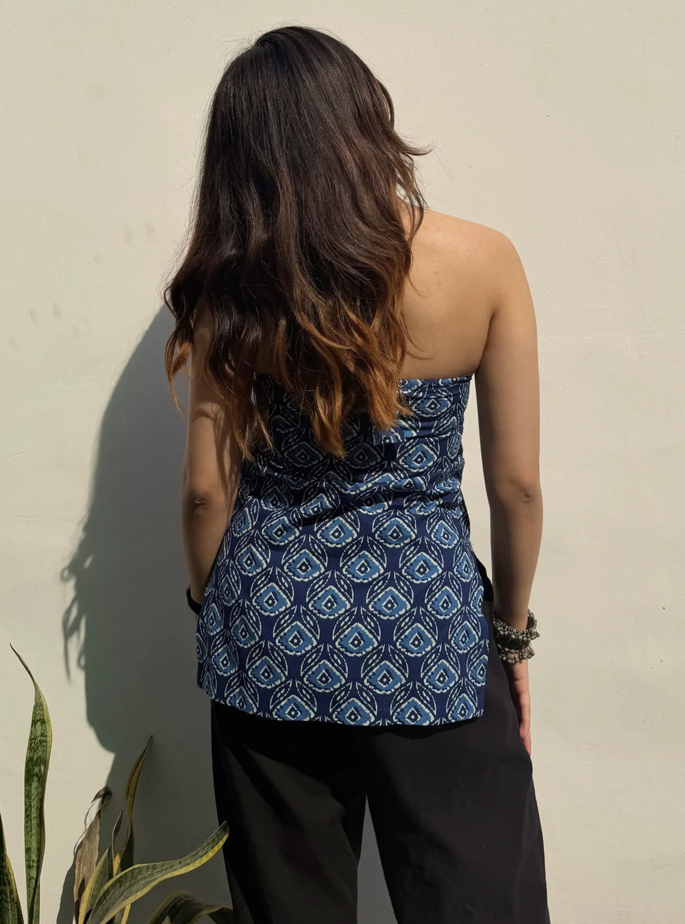 Classy Halter Neck Sleevless Kurti