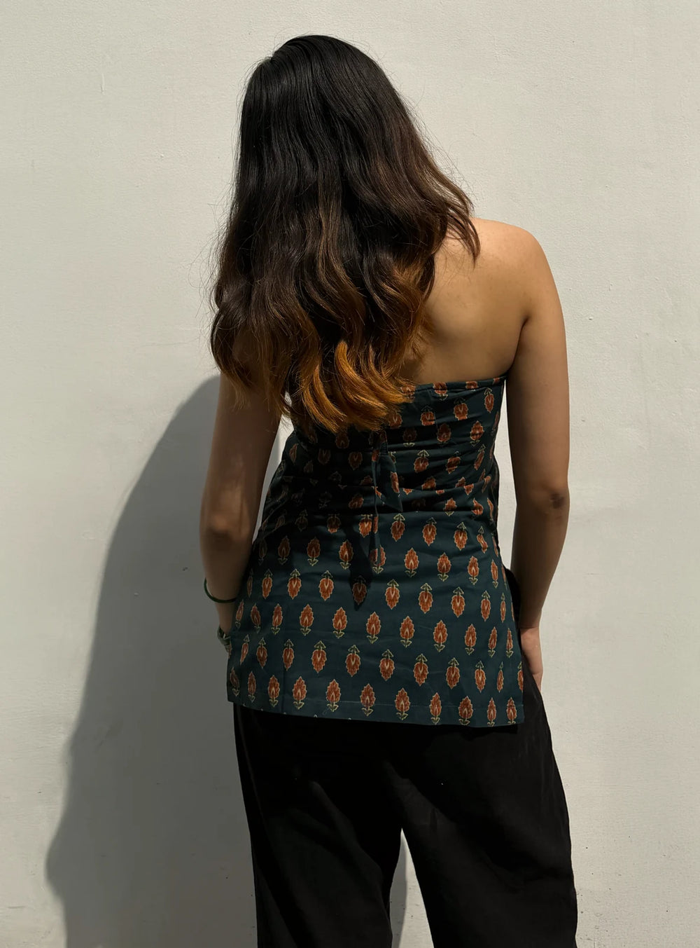 Classy Halter Neck Sleevless Kurti