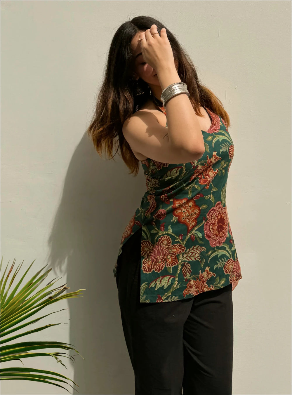 Bestselling Halter Neck Sleevless Kurti