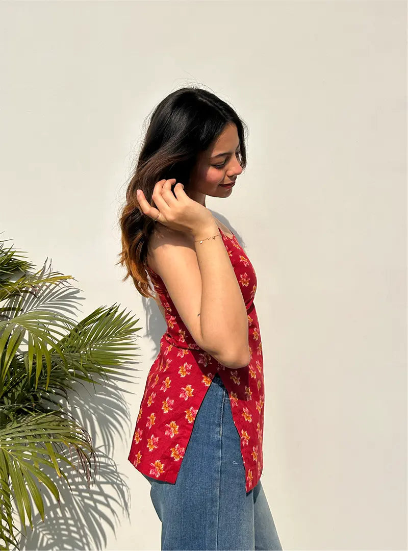 Bestselling Sleevless Kurti