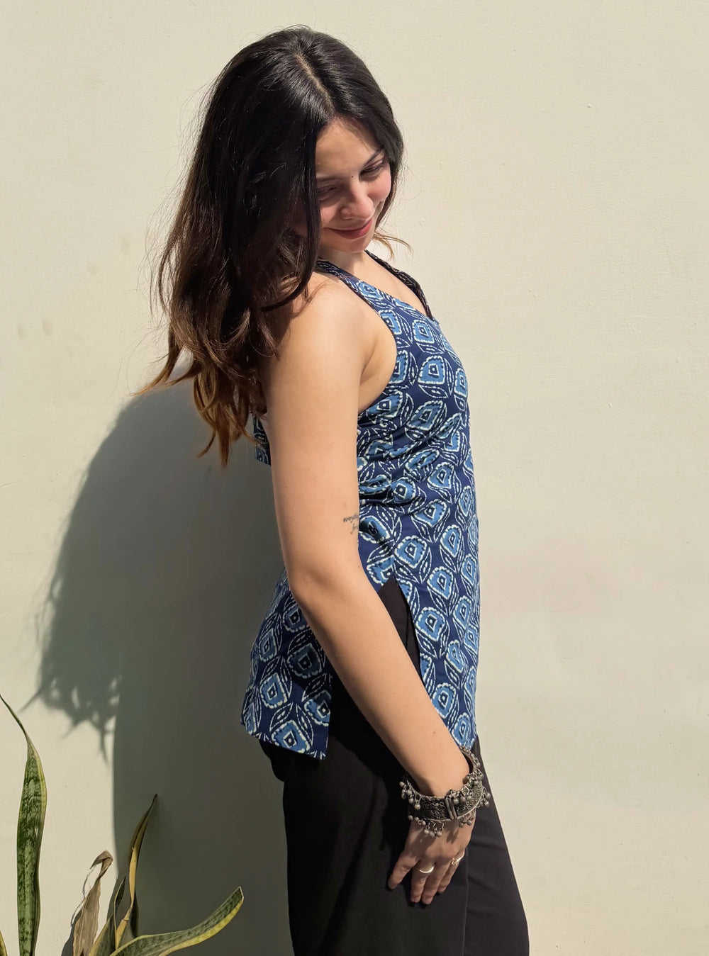Classy Halter Neck Sleevless Kurti