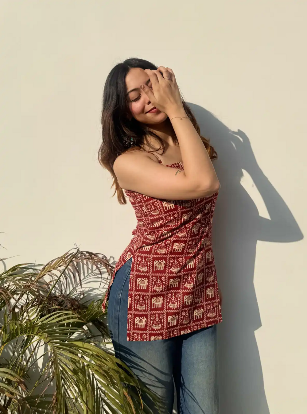 Trendy Corset Back Sleevless Kurti